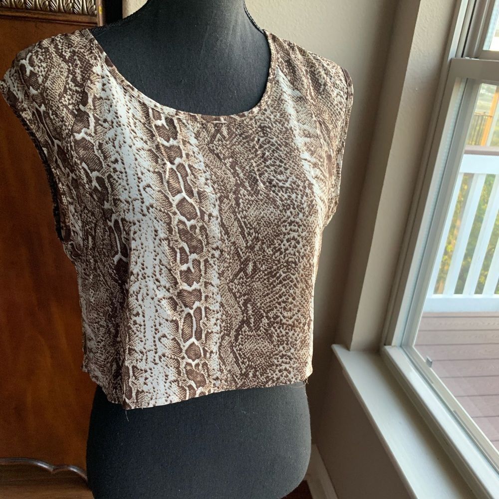 Better B. Animal‎ Print Apparel Top